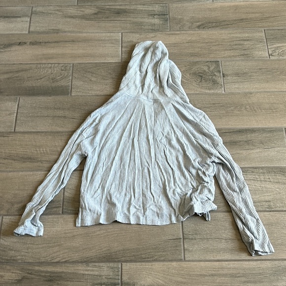 Love by gap hoodie - Picture 3 of 3